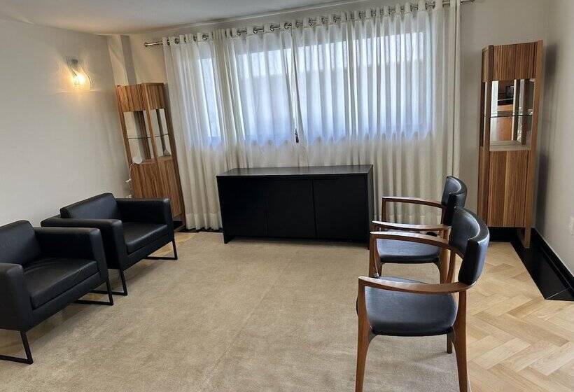 Job&joy Business Hostels