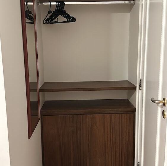 Job&joy Business Hostels