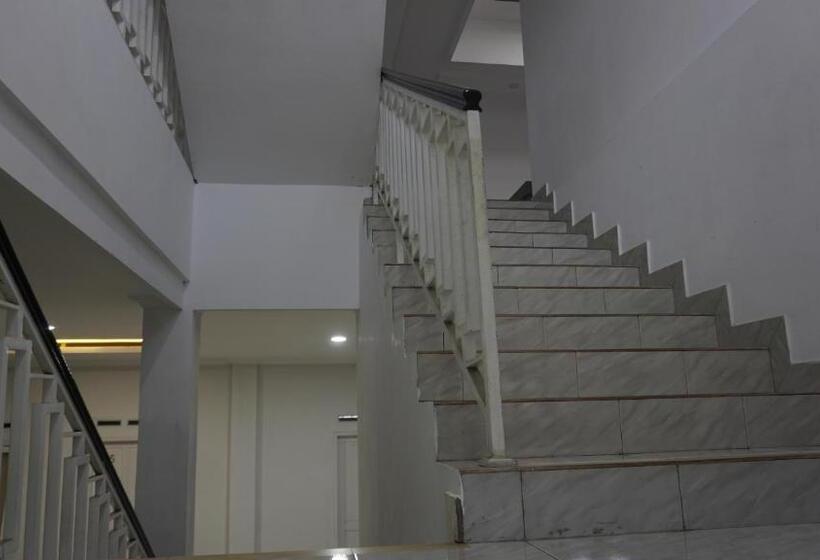 Pensão Mutiara Guest House Syariah