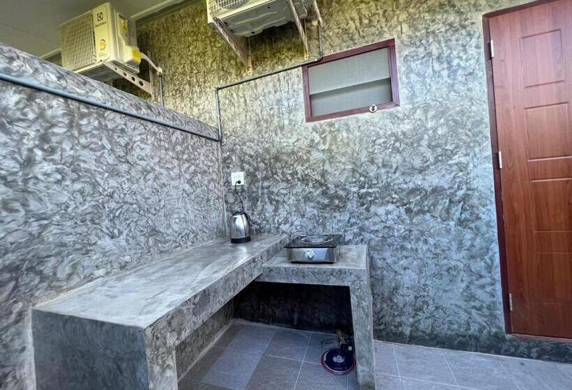 Pp Pool Villa Maesalong Chiangrai