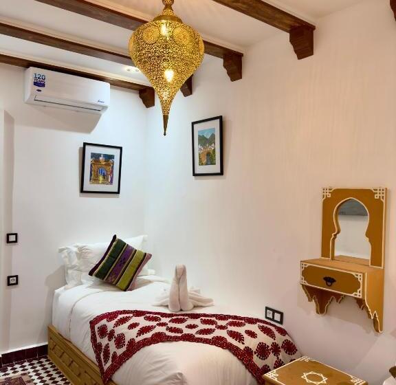 تختخواب و صبحانه Dar Md