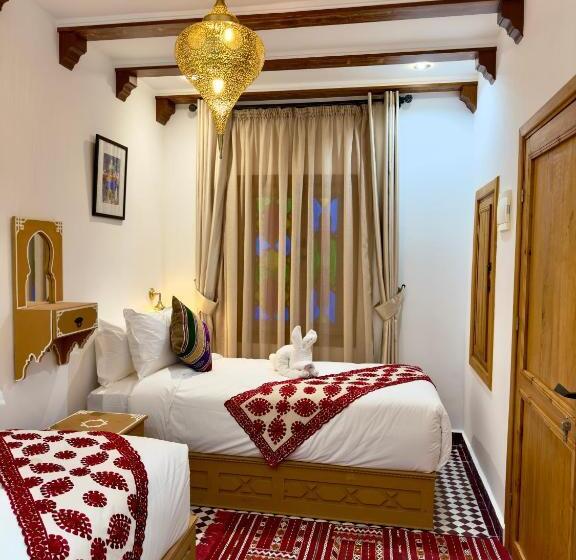 تختخواب و صبحانه Dar Md