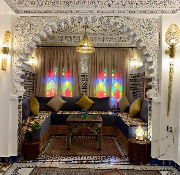 تختخواب و صبحانه Dar Md