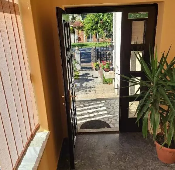 ベッドアンドブレックファースト Soba Sekulić