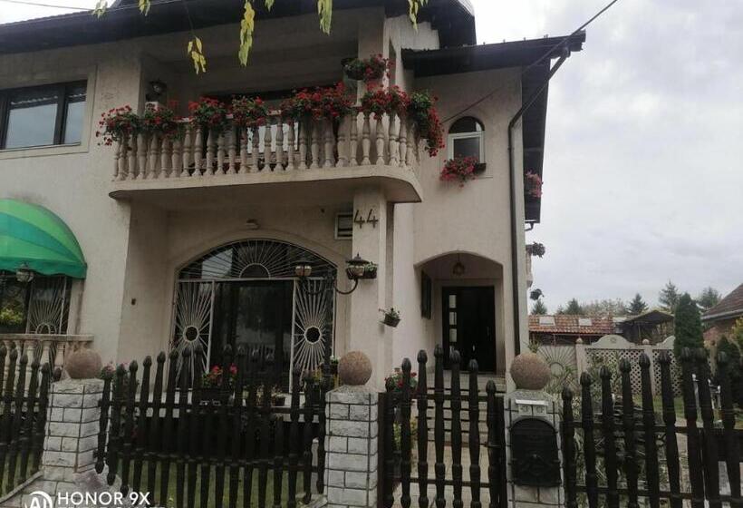 تختخواب و صبحانه Soba Sekulić