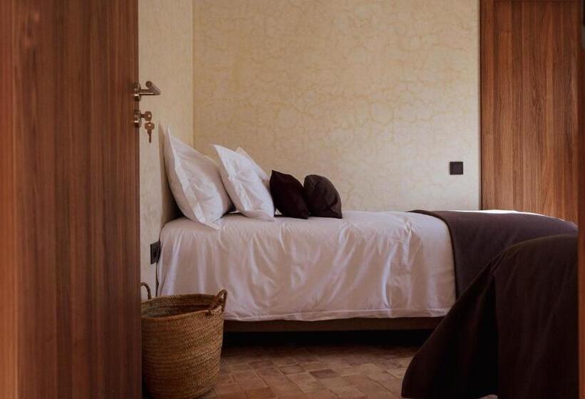 فندق Loued Surf Lodge