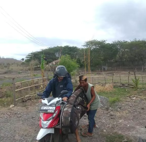 ホテル Melody Surf Camp   Ekas Lombok