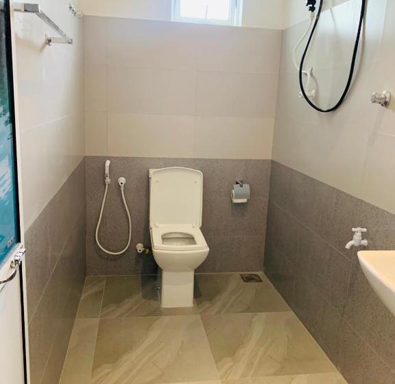 Hotel Pearl Gardens Midigama