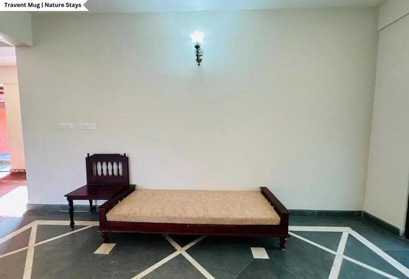 Hotelli Pepper Corn Retreat By Travent Mug