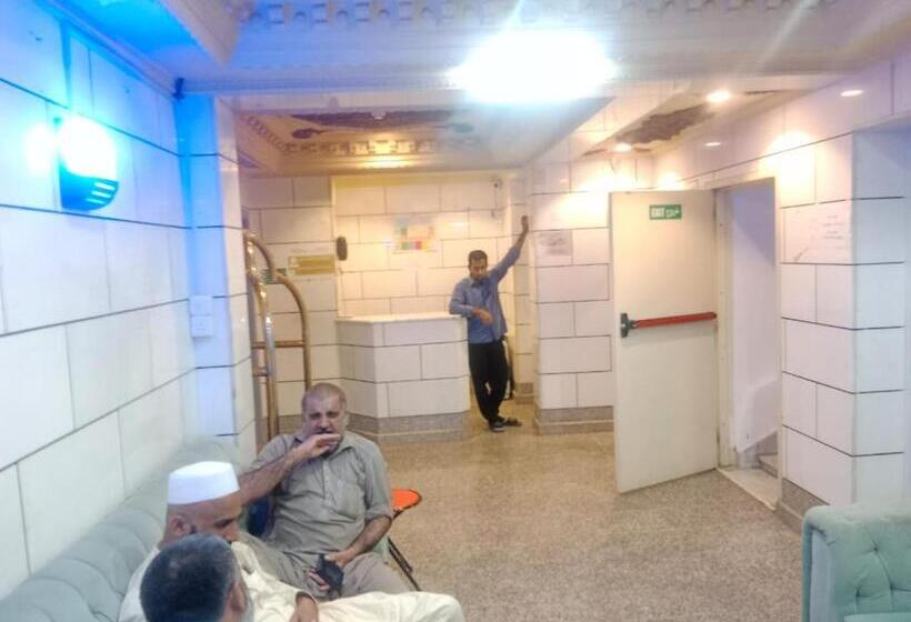 בית מלון כפרי Safwat Al Haif Sakni