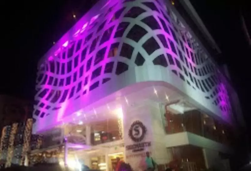 Hotelli Siddharth Premiere Chandrapur