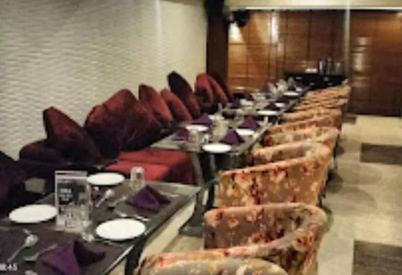 Hotelli Siddharth Premiere Chandrapur