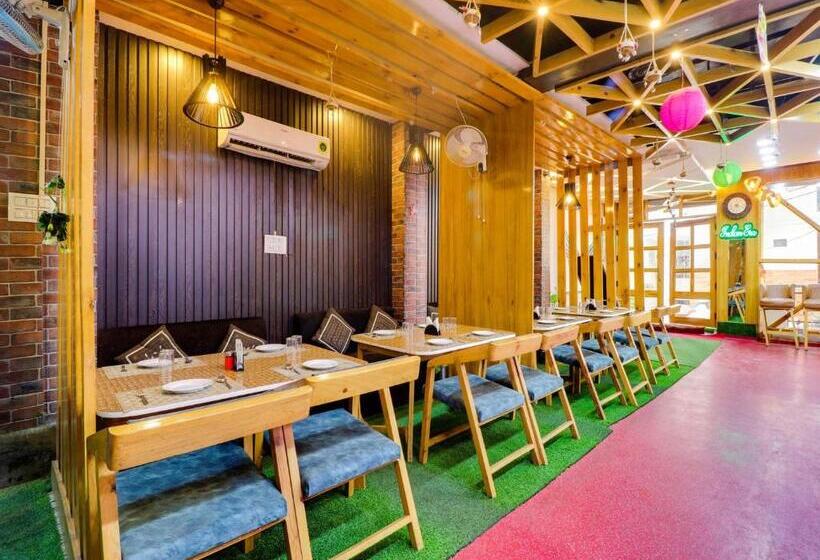 Oyo Hotel Indian Era