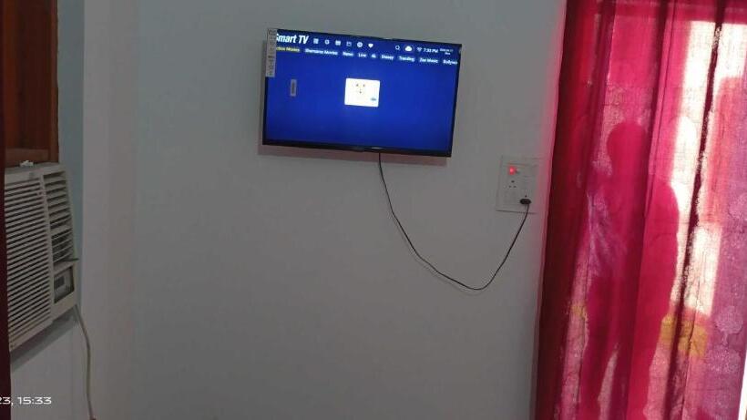 Oyo Yug Hotel & Resturant