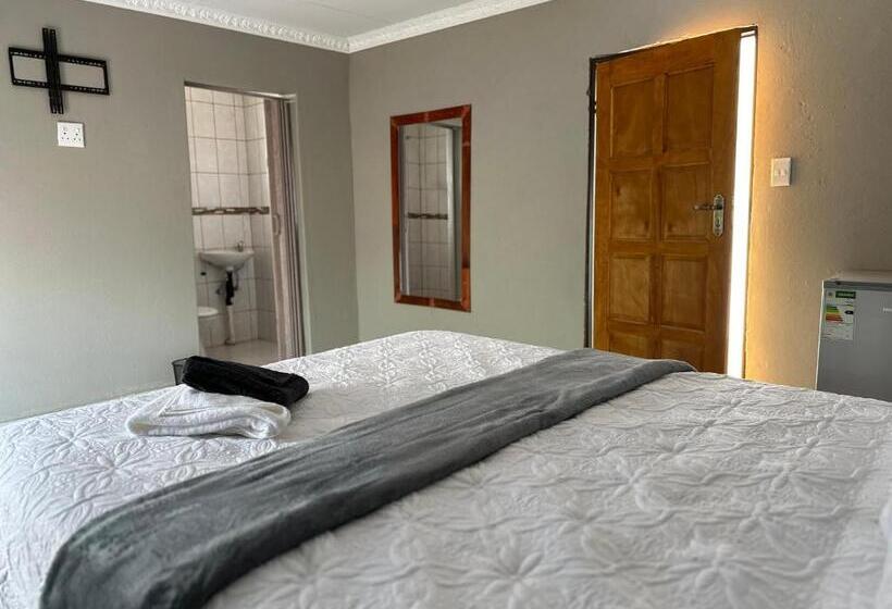 بنسيون Dee Park Entertainment Centre