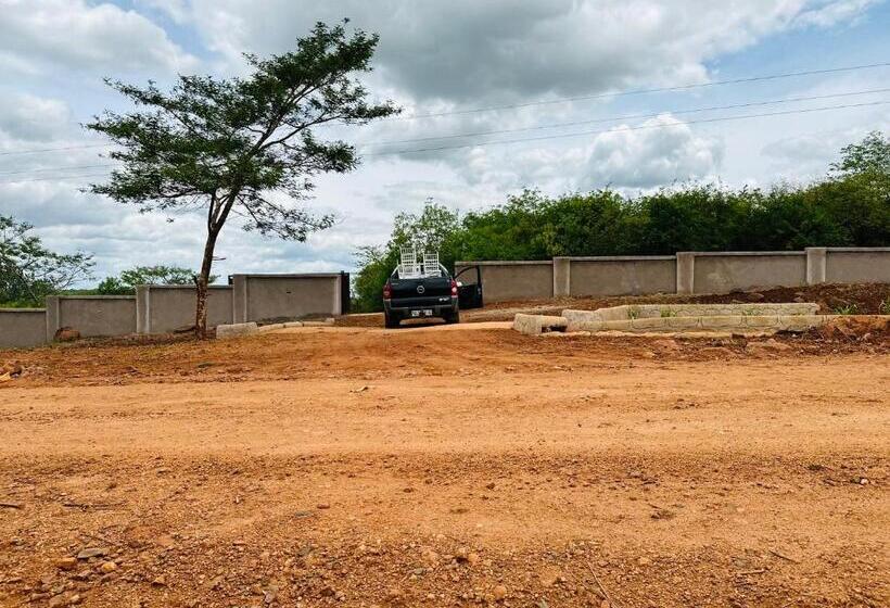 بنسيون Dee Park Entertainment Centre