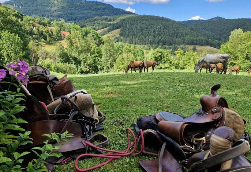 پانسیون Eco Lodge Taor