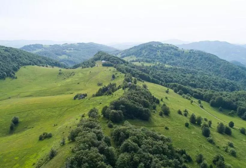 پانسیون Eco Lodge Taor