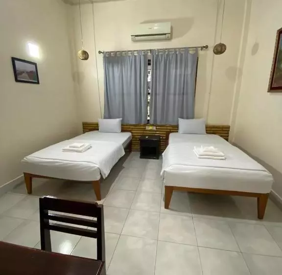 پانسیون Ecran Riverfront Guesthouse