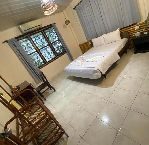 بنسيون Ecran Riverfront Guesthouse