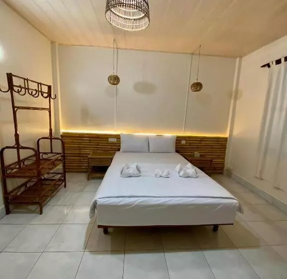 پانسیون Ecran Riverfront Guesthouse