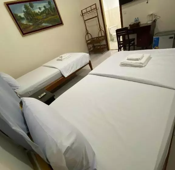 پانسیون Ecran Riverfront Guesthouse