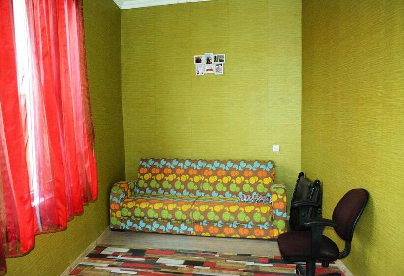 پانسیون Guesthouse Lasha