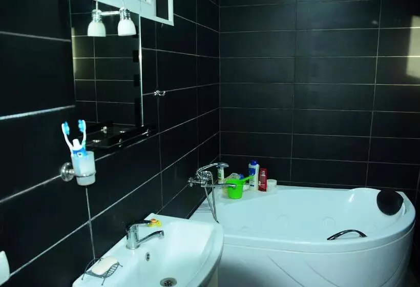 پانسیون Guesthouse Lasha