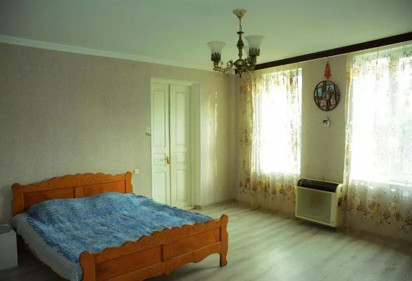 پانسیون Guesthouse Lasha