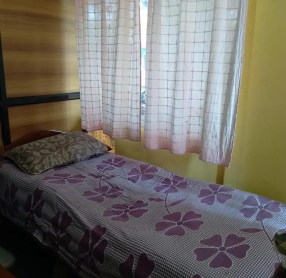 פנסיון Haldankar Guest House