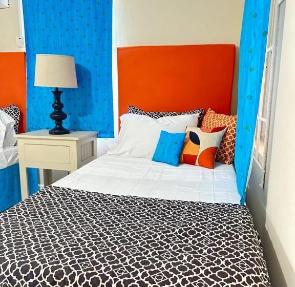 پانسیون Shades Of Summer Apartments In Negril With Kitchen