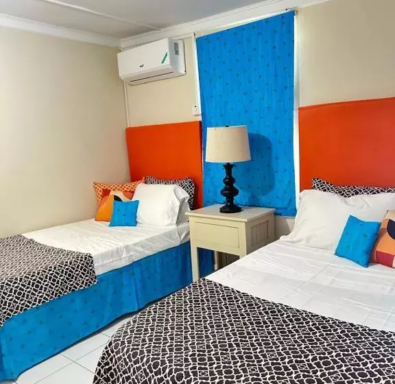پانسیون Shades Of Summer Apartments In Negril With Kitchen