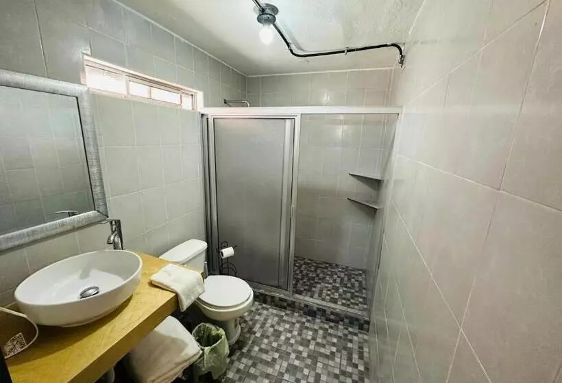 Majatalo The Stay Doña White