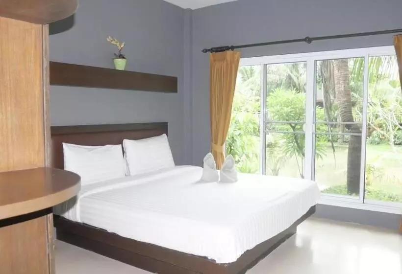 Airport Garden Resort