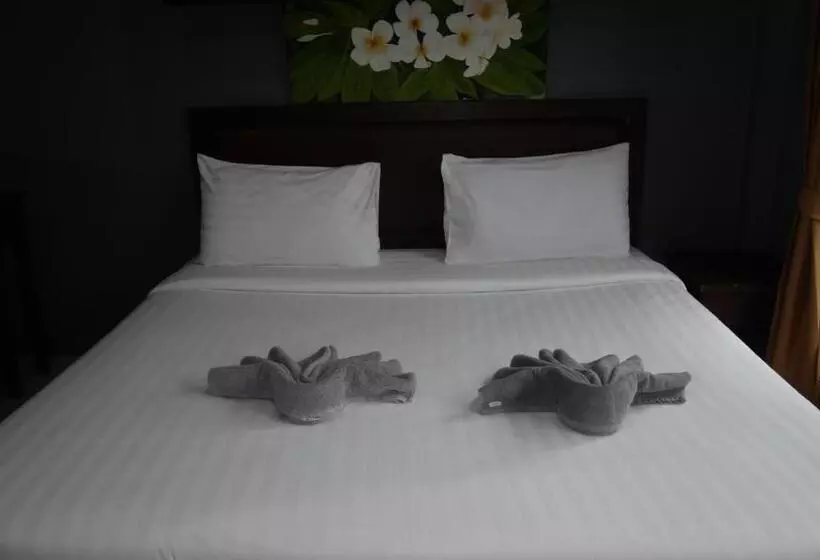 Airport Garden Resort