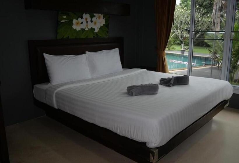 Airport Garden Resort