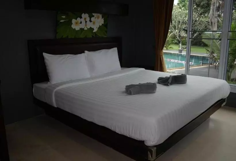 Airport Garden Resort