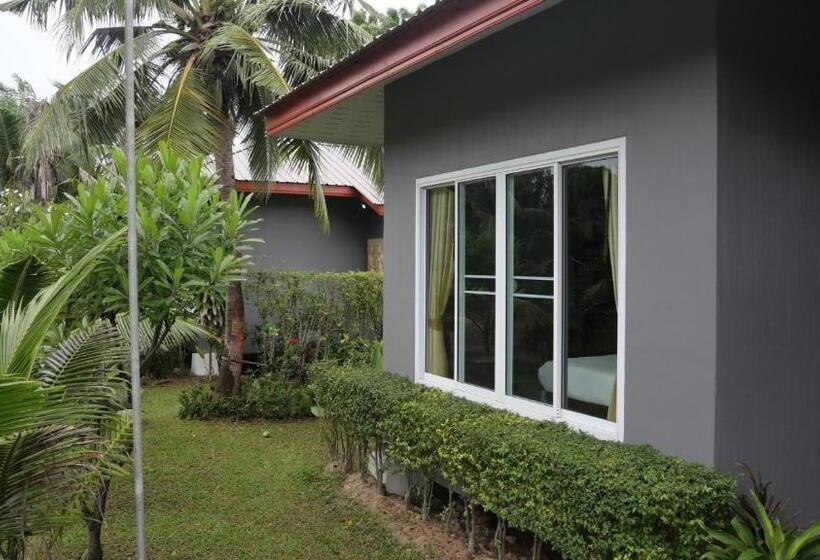 Airport Garden Resort