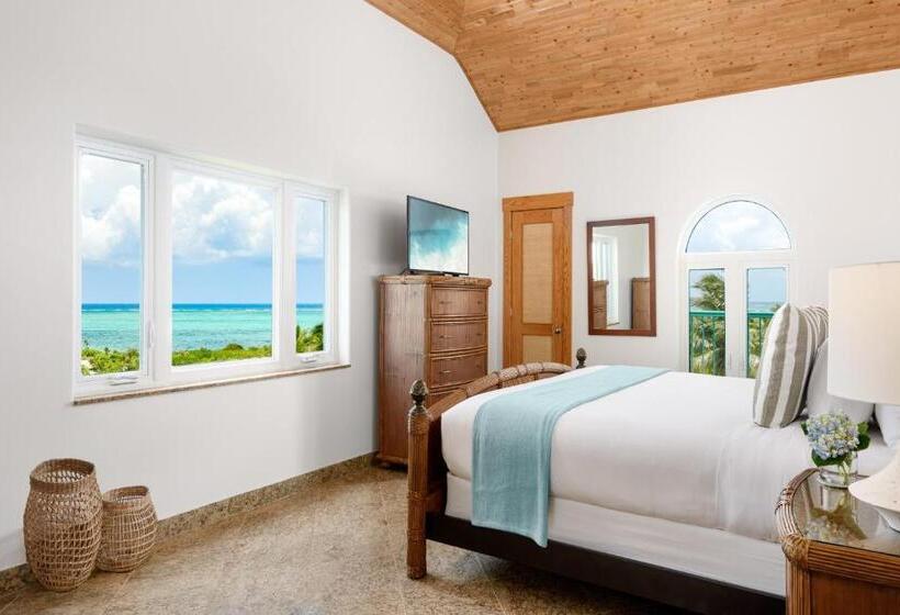 The Yacht Club Penthouse C14