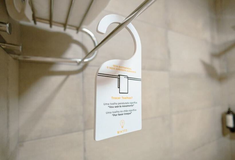 هاستل Watts House