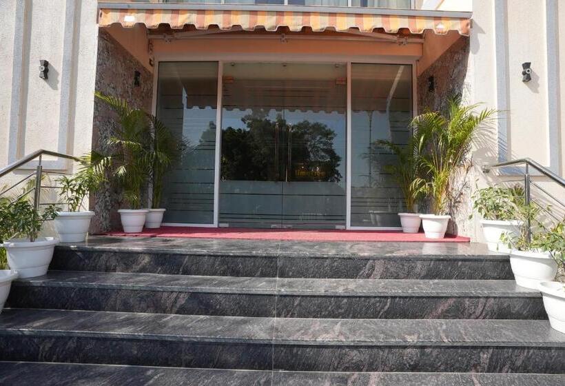 Elite Hotel Lime Stay Greater Noida