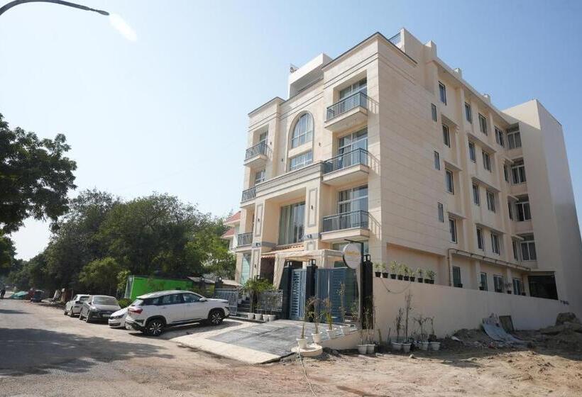 Elite Hotel Lime Stay Greater Noida