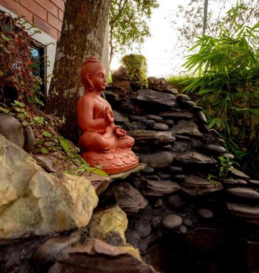 Elite Inn Cholai Lake View Resort