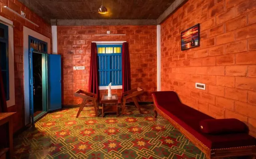 Elite Inn Cholai Lake View Resort