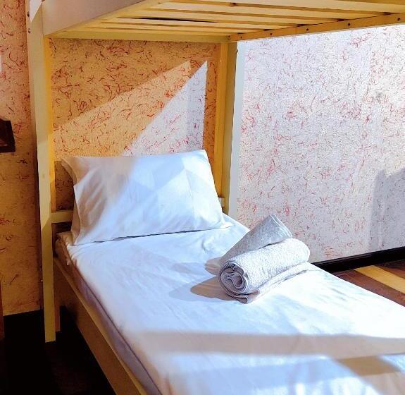 Hostel Travels In Comfort