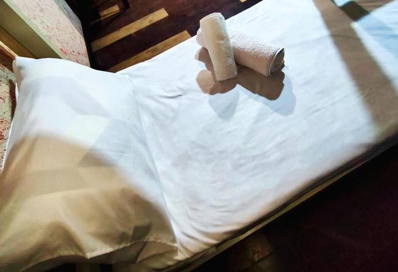 Hostel Travels In Comfort