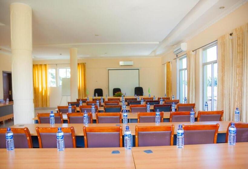 هتل Le Chandelier