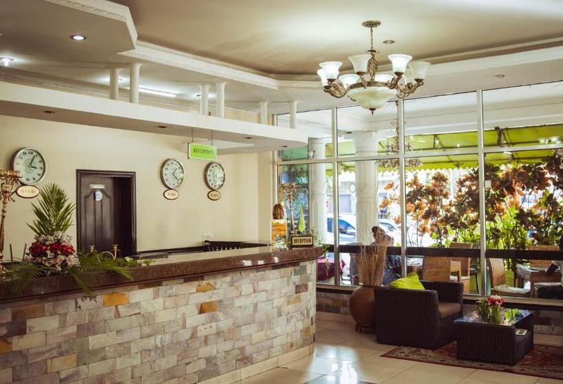 هتل Le Chandelier