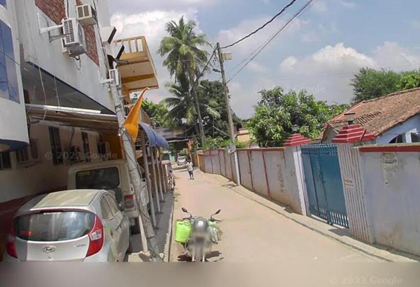 ホテル Midway & Zaika Restaurant Bihar