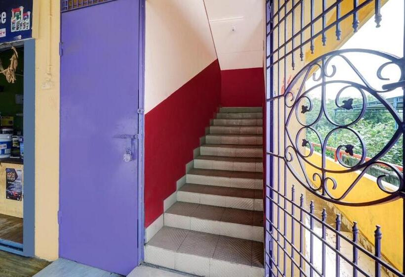 هتل Spot On Siri Balaji Freshup Rooms